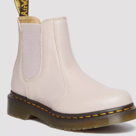 Dr. Martens Shoes - Dr. Martens Women's Virginia Leather Chelsea Boots Vintage Taupe (170)